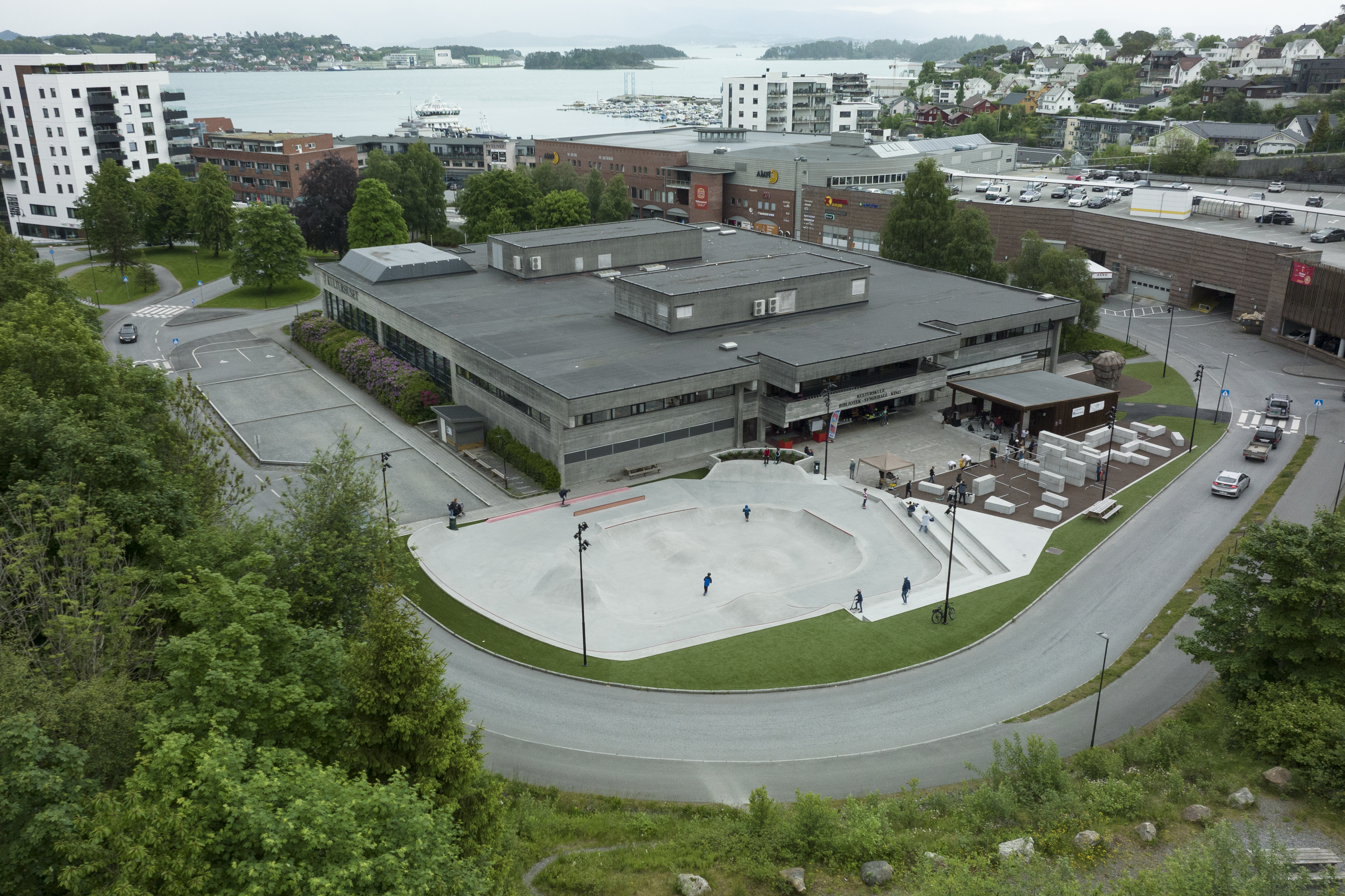 Gropo aktivitetspark ligg sentralt i Leirvik, og er eit kjærkome anlegg. Foto: Stord kommune