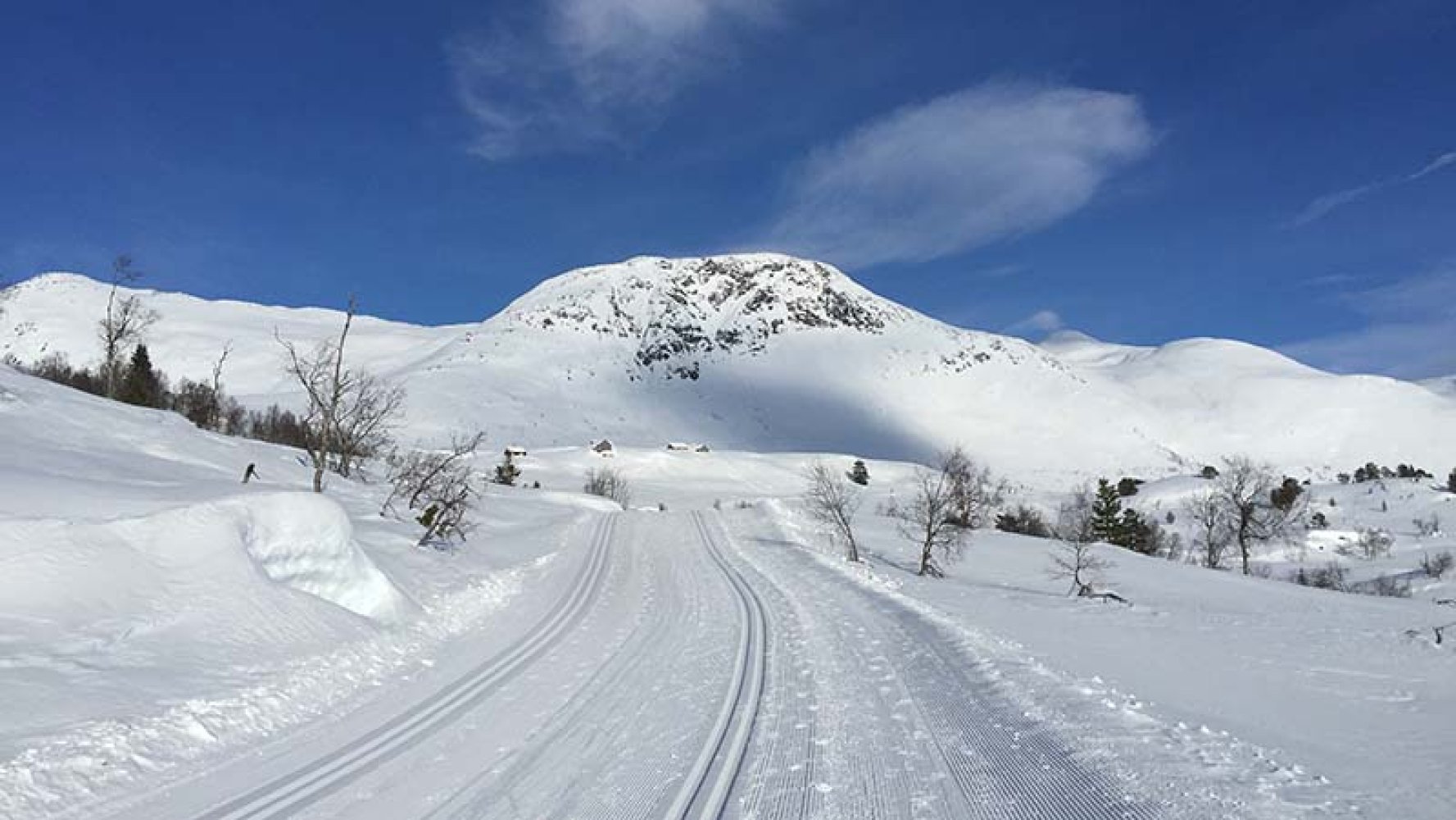 Bilde av løypene i Stryn der det har blitt lagt til rette for både gående og skiløpere.