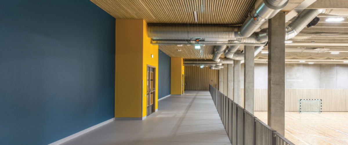 Korridor over innendørshall