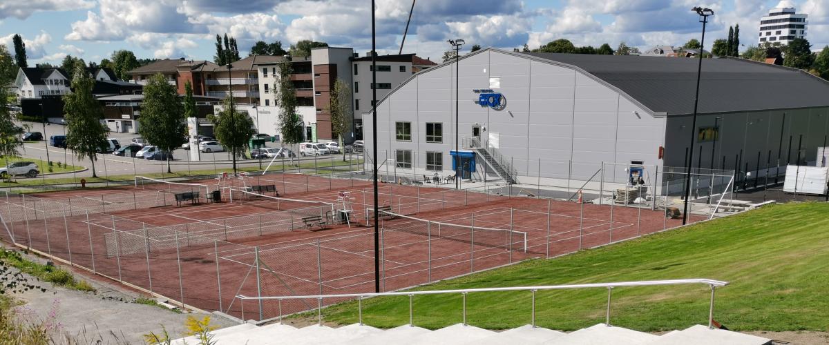 Tennisbaner utendørs