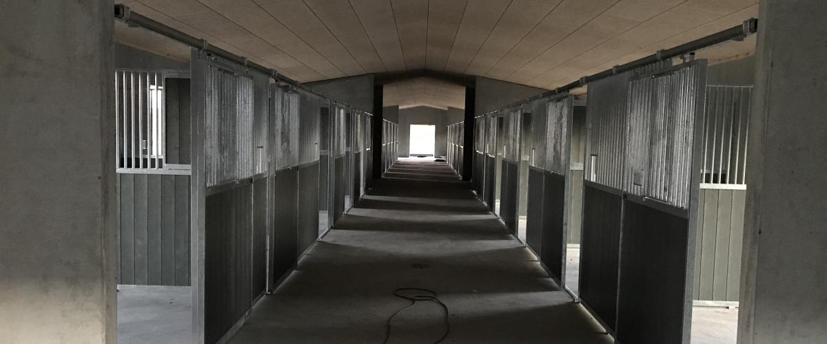 Stall. Foto: HHA Haugaland Hestesport Arena stall