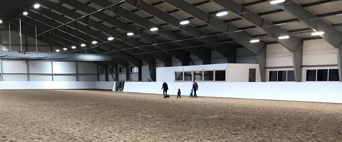 Ridebane inne. Foto: HHA Ridebane inne Haugaland Hestesport Arena